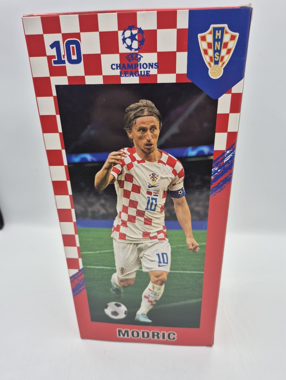 Modric Figure - Picture 3 of 4